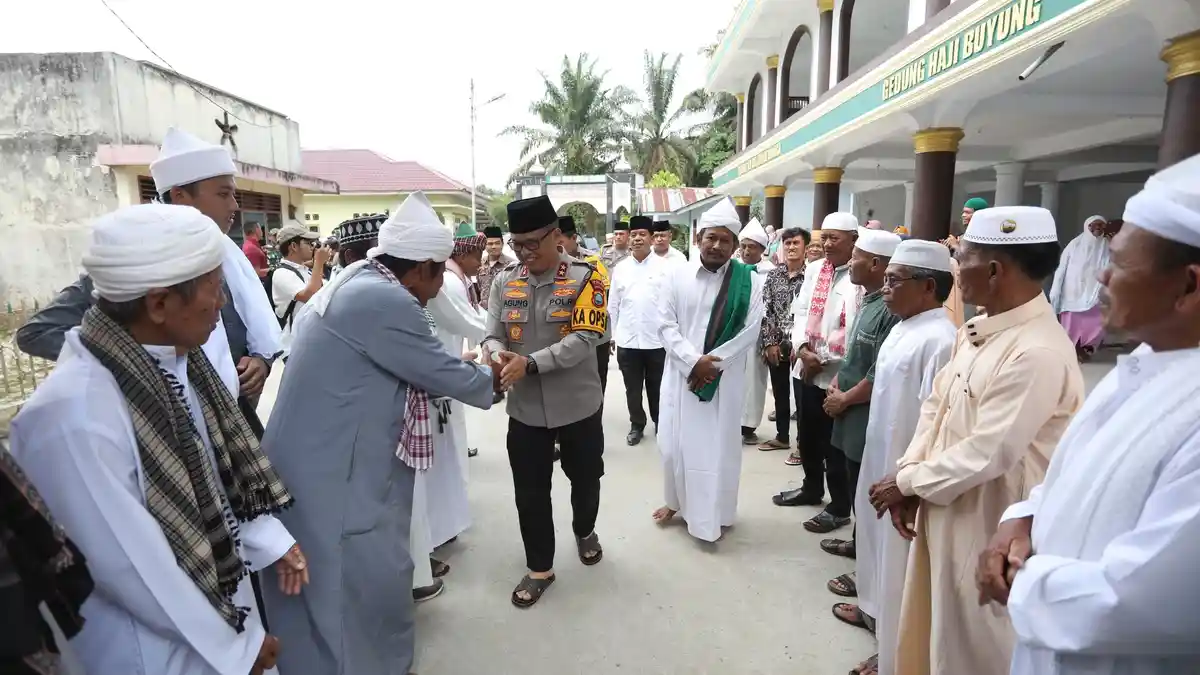Safari Ramadan, Kapolda Sumut Kunjungi Tuan Guru Batak