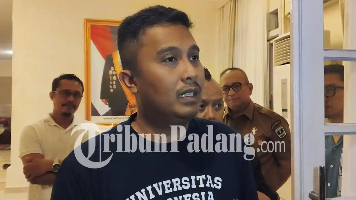 Vasco Ruseimy Soroti Minimnya Penerangan Jalan Usai Kecelakaan di Solok