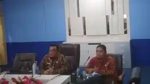 Sekdakab-Rohul-Muhammad-Zaki-SSTP-MSi-memimpin-rapat.jpg