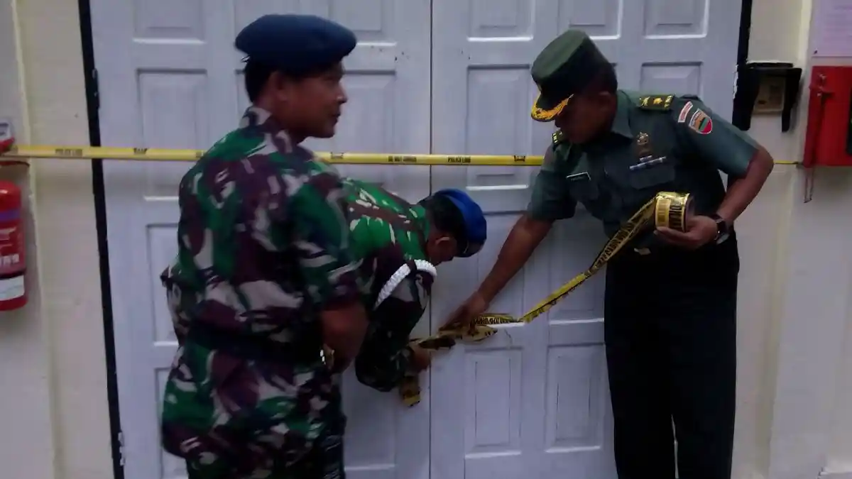 Setelah Dilepas, Tim TNI Kembali Pasang Segel Landing Station Sacofa. Ada Apa?