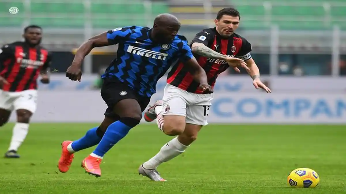 Singgung Soal Wingback, Pelatih Inter Milan Bongkar Kelemahan AC Milan Usai Pertandingan