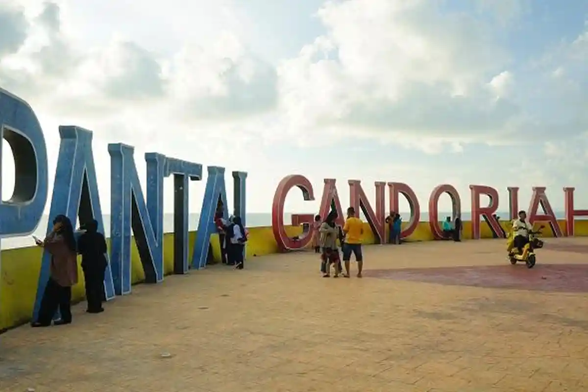 Wako Pariaman Prediksi 1 Juta Kunjungan Wisatawan Selama Libur Lebaran 2023