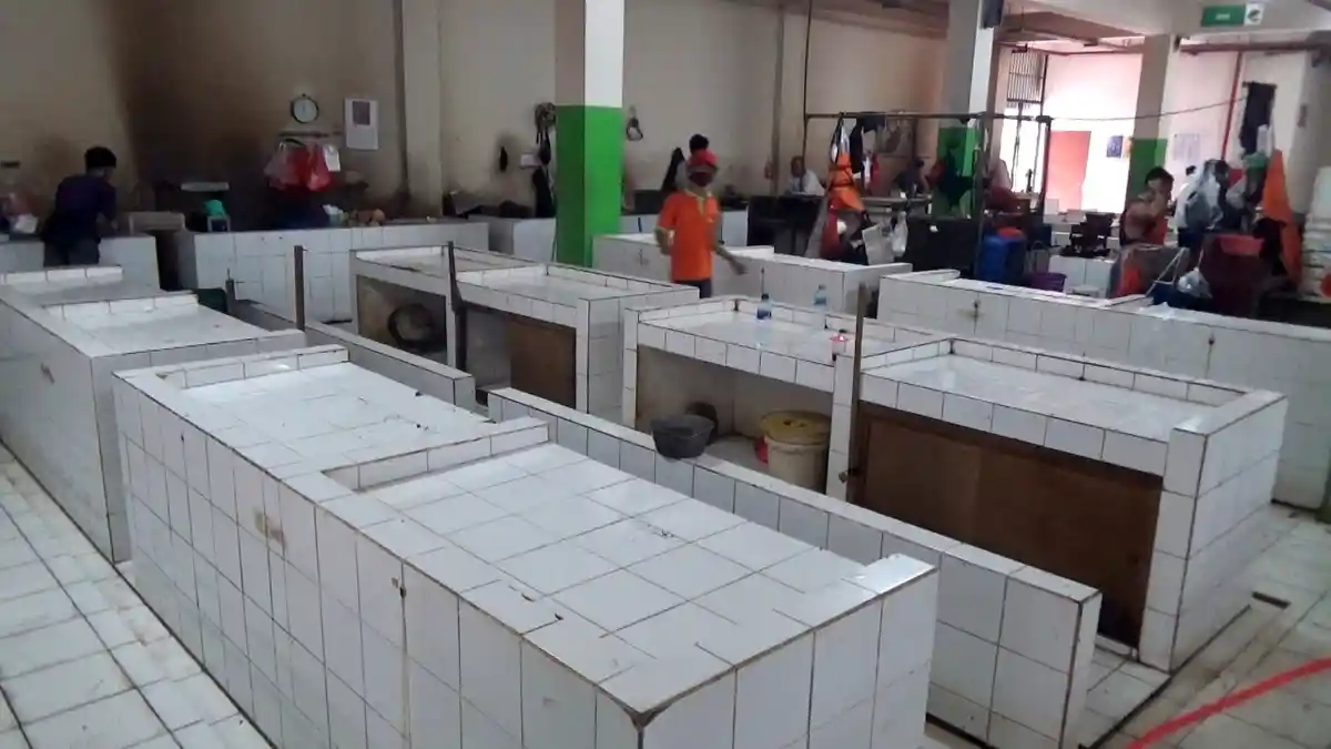 Hindari Tes Swab Covid-19, Ratusan Pedagang Pasar Karbela Jakarta Selatan Memilih Menutup Lapaknya