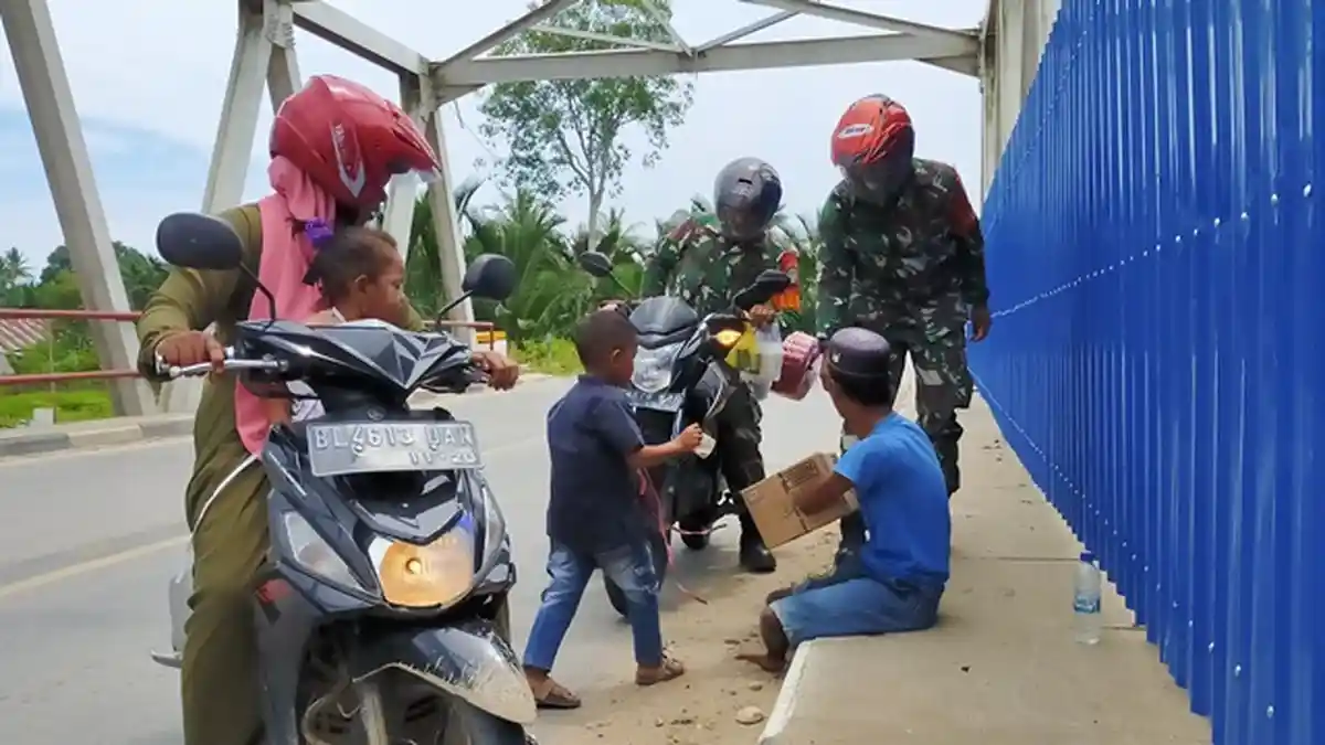 Semangat Mubarok Menghidupi Keluarga, Tak Pernah Mengeluh dengan Kondisi Tubuh   