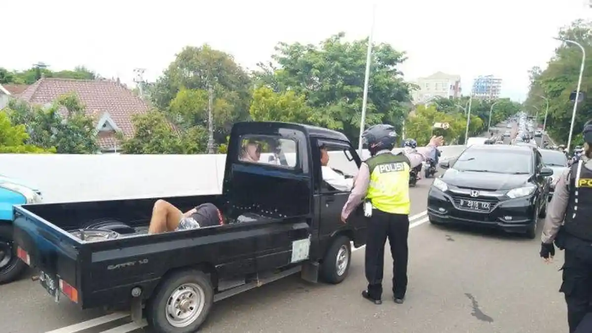 Bawa Sepeda Motor dengan Kecepatan Tinggi, Seorang Pengendara Masuk Rumah Sakit
