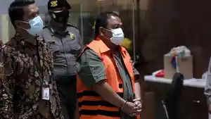 bupati-langkat-terbit-rencana-perangin-angin-resmi-ditahan-kpk_20220120_043011.jpg