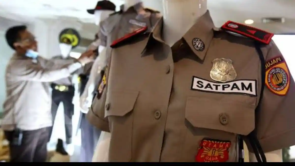 Kenapa Seragam Satpam Kembali Berubah?