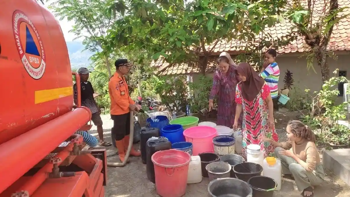 Kemarau Bakal Lebih Kering, Kepala Daerah DIminta Siapkan Mitigasi Kekeringan dan Kebakaran Lahan - Tribunjabar.id