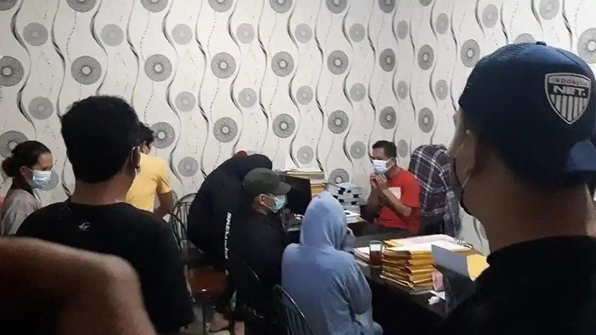 Diduga Terlibat Prostitusi Online, Dua Artis AS dan TS Ditangkap Bersama Seorang Pria