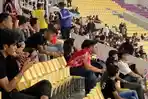 Momen Haru Sebelum Laga Persis Solo vs PSBS Biak : Lagu Satu Jiwa Diputar untuk Mendiang Zoel