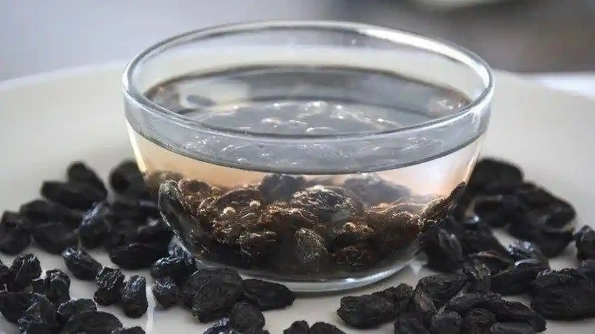 5 Khasiat Air Rendaman Kismis, Minuman Sederhana Tapi Kandungan Nutrisi Luar Biasa