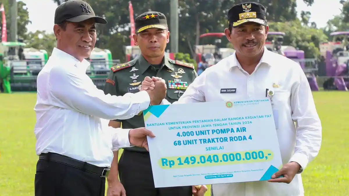 Petani Jateng Terima 10 Ribu Alsintan, Pj Gubernur Jateng Optimis Produksi Pangan Meningkat