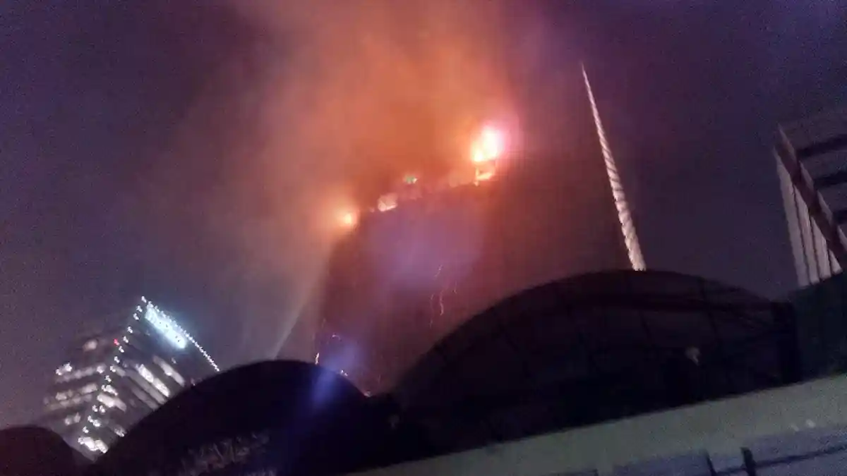 Kendaraan yang Lewat di Depan Wisma Kosgoro Dikurangi