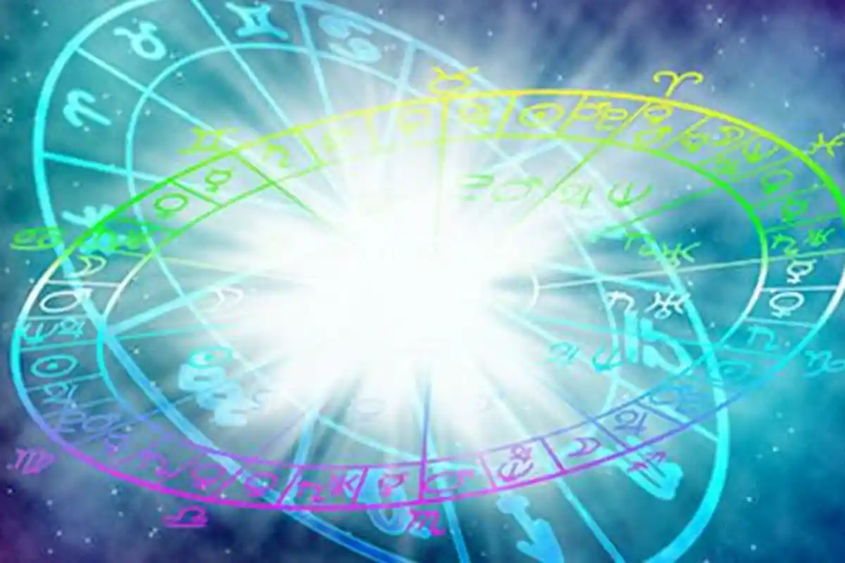 RAMALAN ZODIAK Hari ini Minggu 1 September 2019: Virgo Memikat,  Libra Dipilih Atasan, yang Lain?