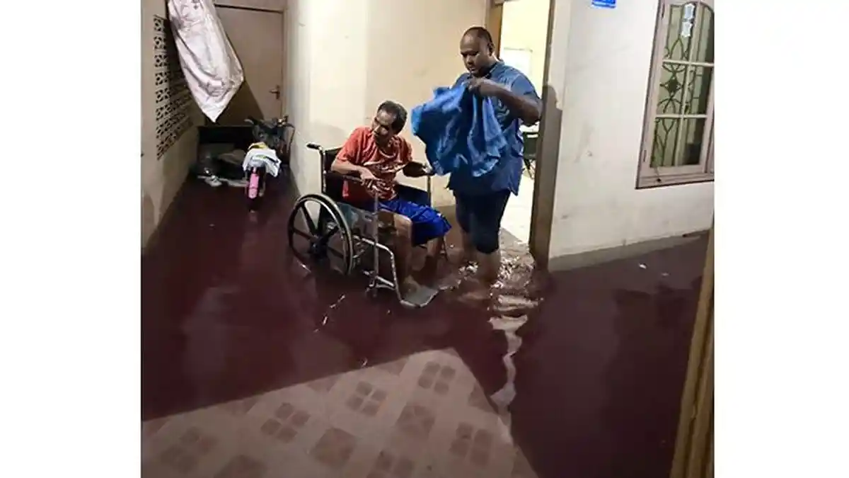 Banjir Genangi 3 Kecamatan, Wakil Ketua DPRD Surabaya Laila Mufidah: Siagakan Damkar