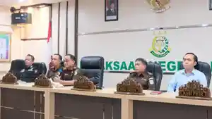 KORUPSI-Kepala-Kejari-Jember-Yadyn.jpg