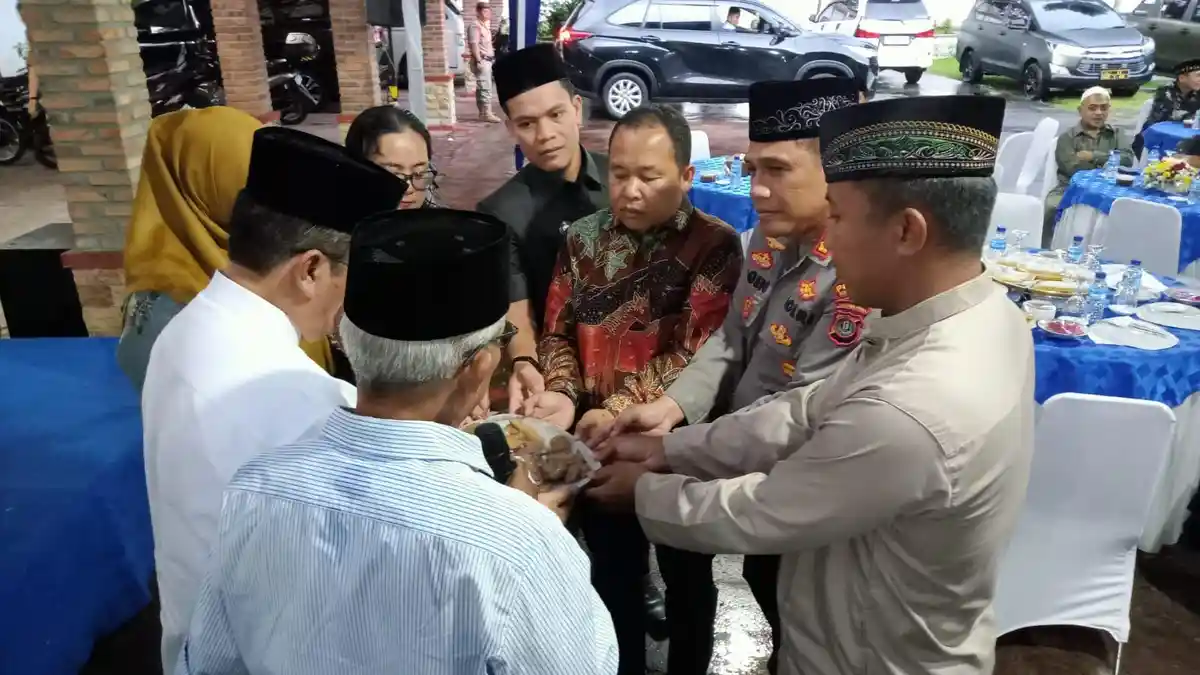 Kapolres Pematangsiantar Hadiri Buka Puasa Bersama, Ajak DPRD dan Forkopimda Perkuat Kebersamaan