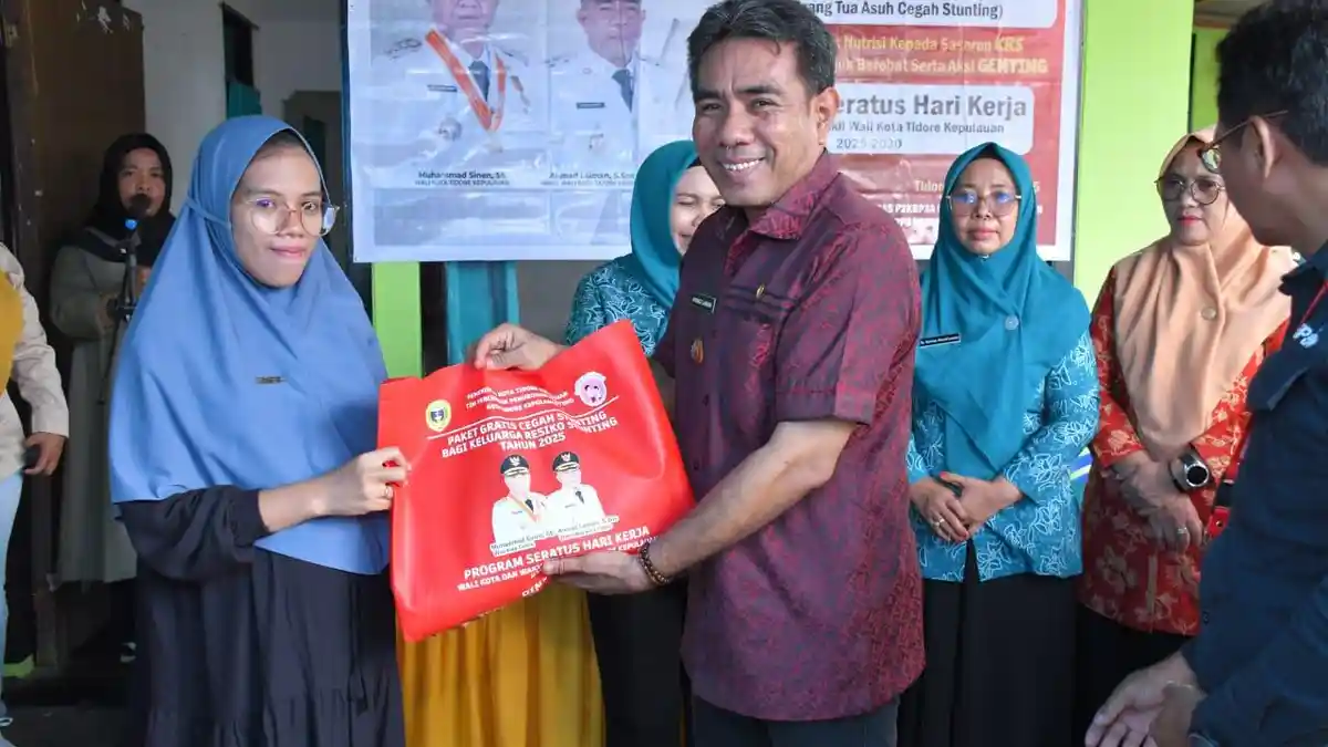 Pemkot Tidore Bagikan 48 Paket Gratis untuk Keluarga Berisiko Stunting