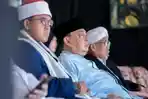 Wagub-Sulbar-Salim-S-Mengga-menghadiri-perayaan-Maulid-Nabi-di-Pondok-Pesantren-Jareqjeq.jpg