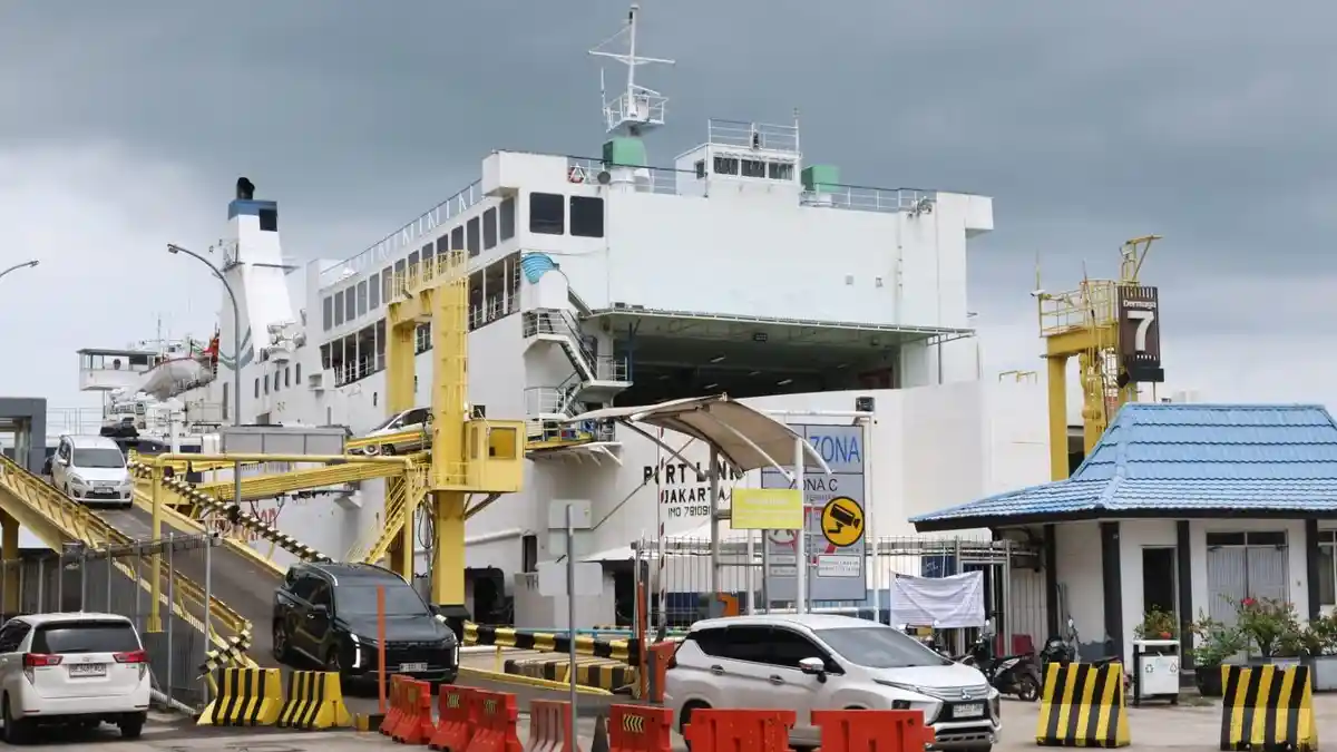 251.631 Orang Menyeberang via Merak-Bakauheni saat Libur Panjang
