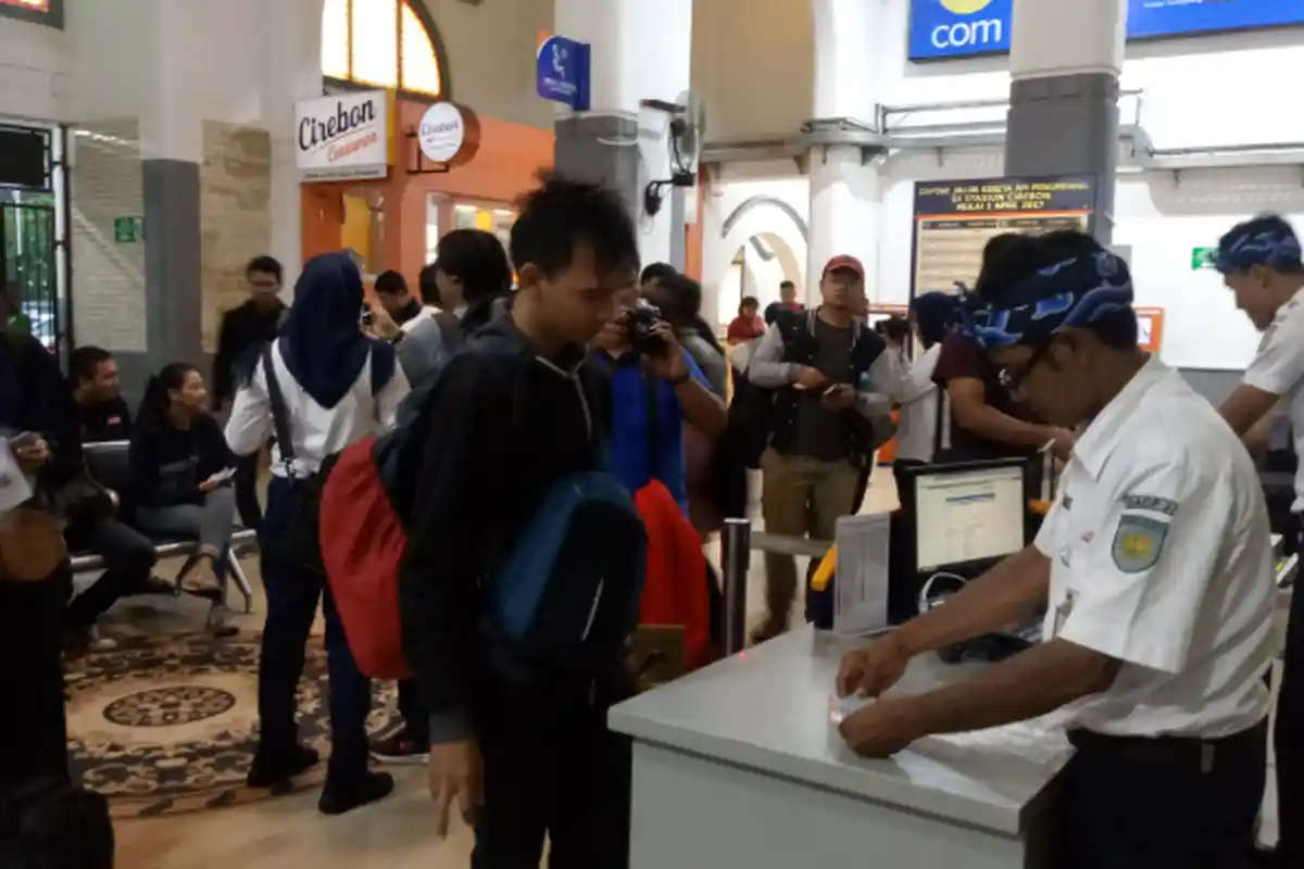 Mau Liburan Akhir Tahun Pakai Kereta Api? Ingat Tiket KA Kini Hanya Bisa Dipesan H-30