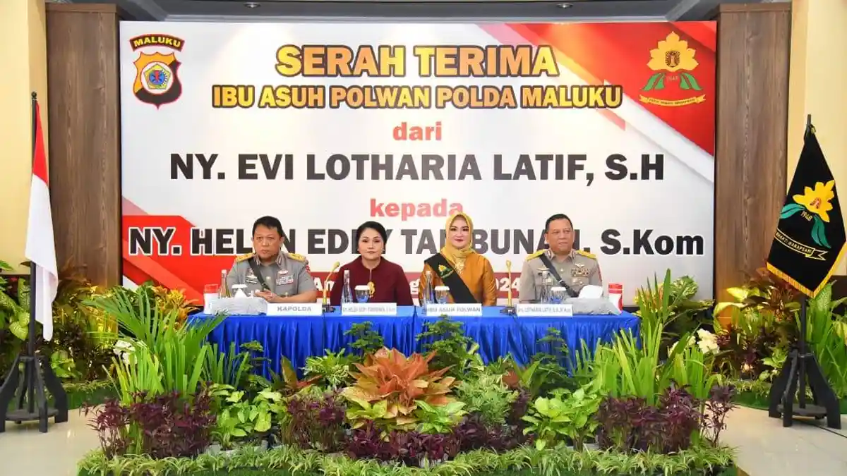 Helen Eddy Tambunan Resmi Jabat Ibu Asuh Polwan Polda Maluku