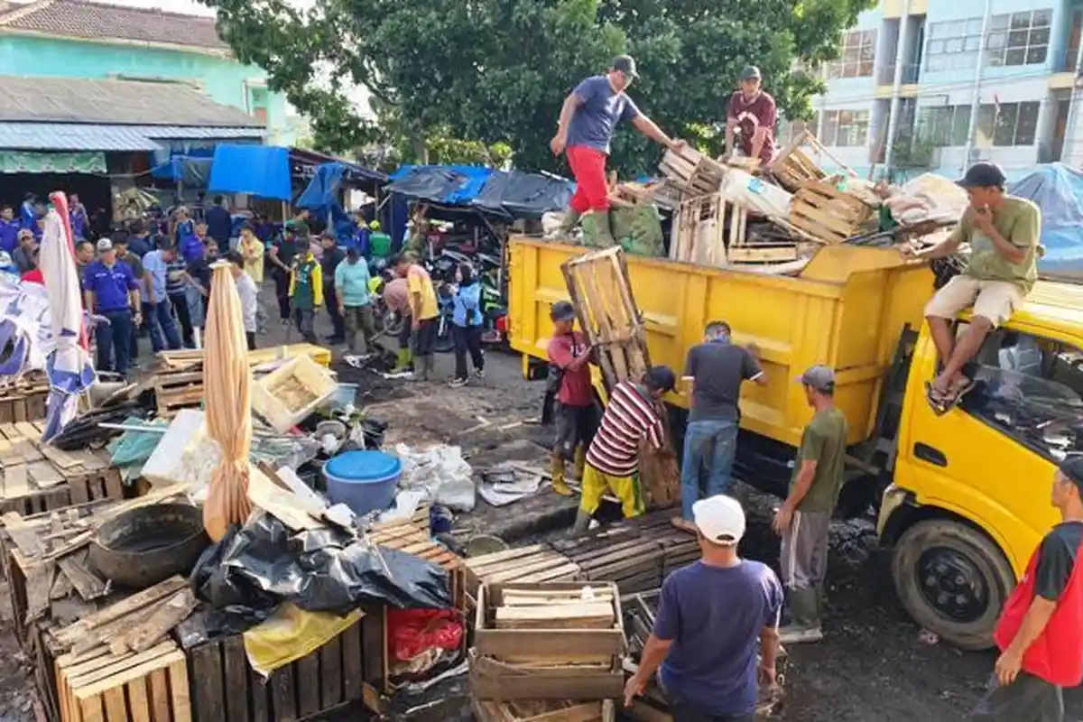 Perbaikan Jalan di Kawasan Pasar Pagi Pangkalpinang Dilakukan Bertahap