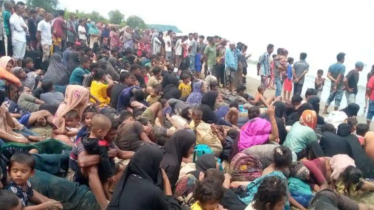 196 Imigran Rohingya Asal Myanmar Kembali Terdampar di Pidie, Aceh
