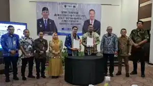 Penandatanganan-serah-terima-hibah-Jalan-Alternatif-KM-171-Satui-Barat-oleh-PT-Arutmin.jpg