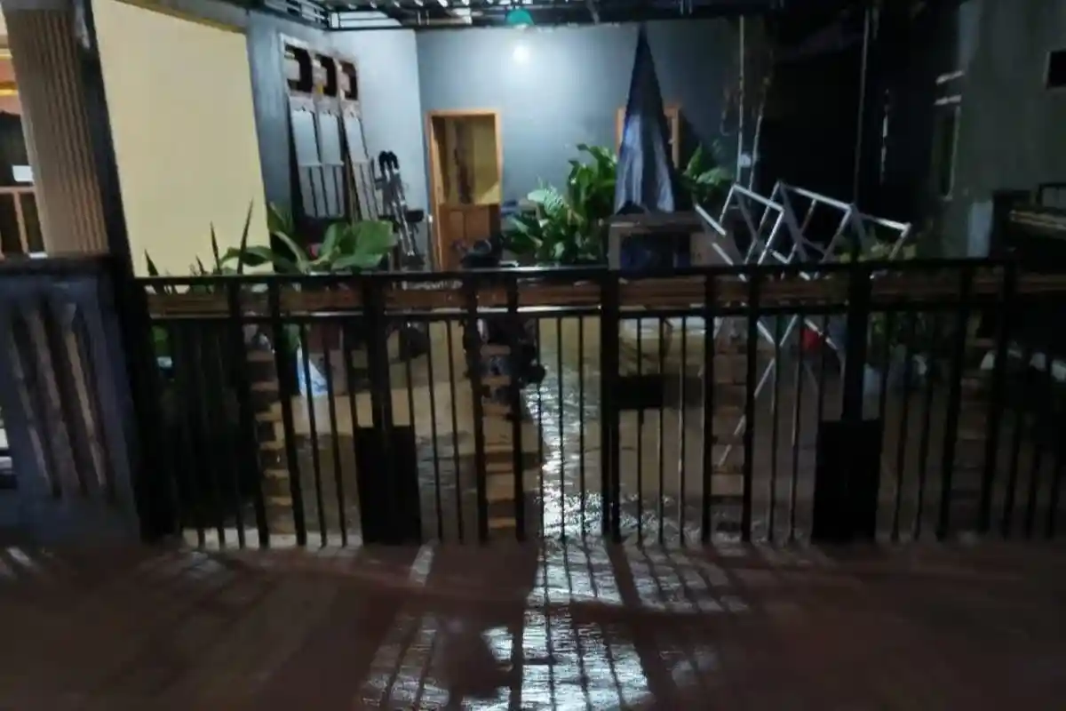 BREAKING NEWS: Banjir Rendam Larompong dan Larompong Selatan Luwu