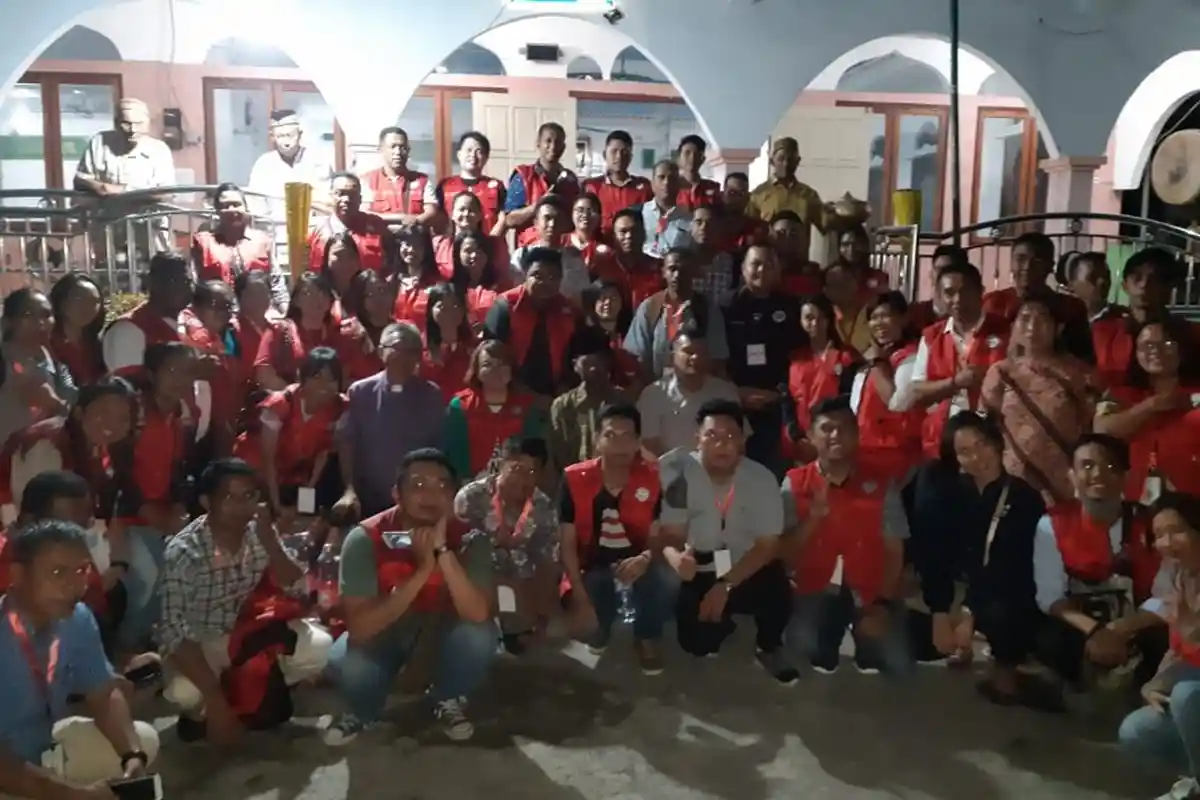 Jelang Pawai Takbiran, Puluhan Pemuda Gereja Datangi Mesjid di Desa Tontalete