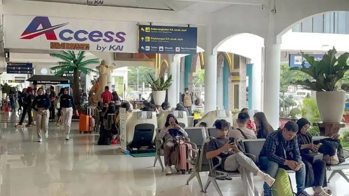 Ada Siaran Langsung Piala Dunia 2026 di Tiga Stasiun KAI Daop 8 Surabaya