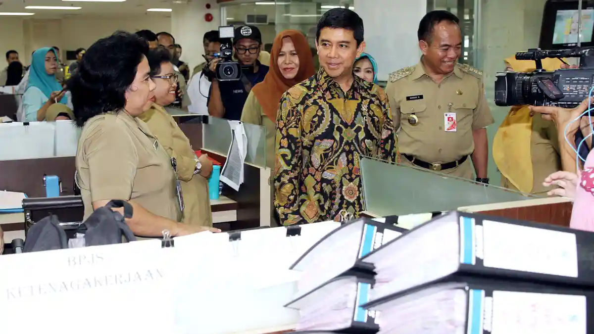 Menteri Yuddy Minta Jadwal Istirahat Kantor Digilir Agar Tak Mengganggu Pelayanan