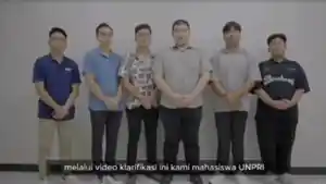 Tampang-keenam-mahasiswa-Unpri-memberikan-klarifikasi_.jpg