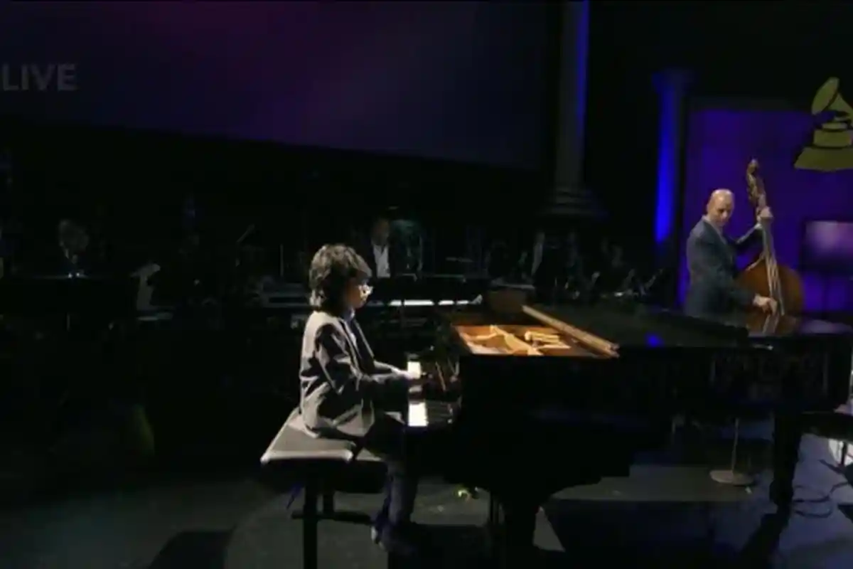 Joey Alexander Bikin Sejarah Saat Diperkenalkan Langsung Presiden Recording Academy