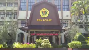 rektorat-unram-2.jpg