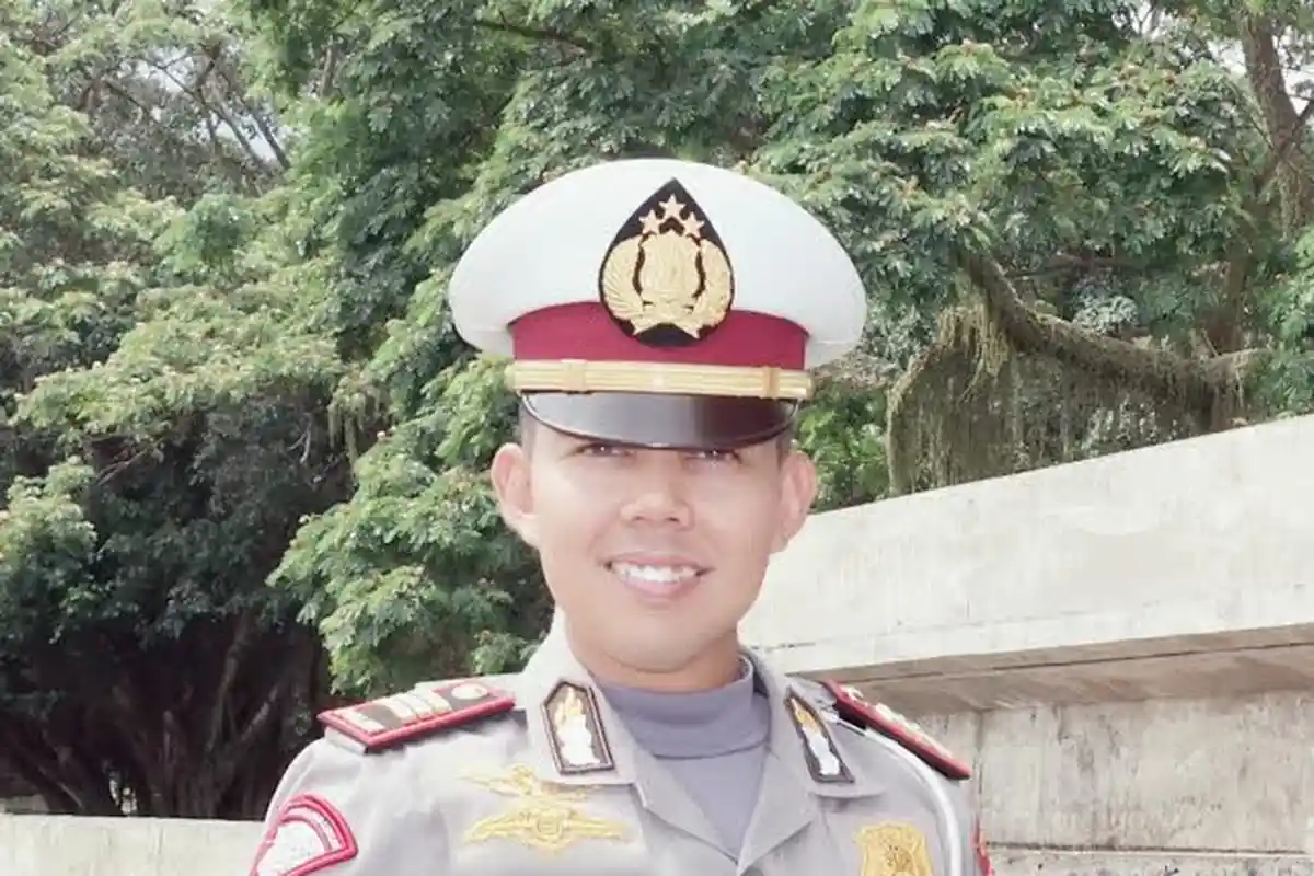 Warga Ende Sekarang Bisa Urus SIM Secara Online