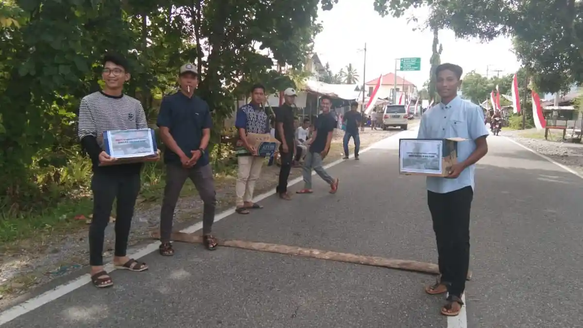 Pemuda Desa Kuta Baro Galang Dana untuk Korban Kebakaran Bakongan