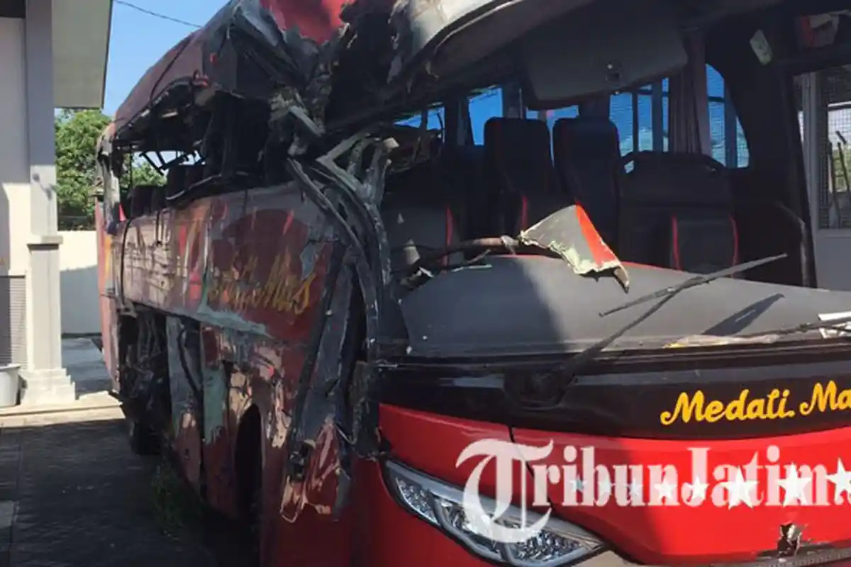 Penyebab Kecelakaan Bus vs Truk Pupuk di Probolinggo Menurut Kapolda Jatim Diduga Akibat Hal Ini