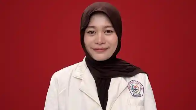 Silvi-Batara-Yudayani-Ketua-BEM-Fakultas-Hukum-Unika-Mamuju.jpg