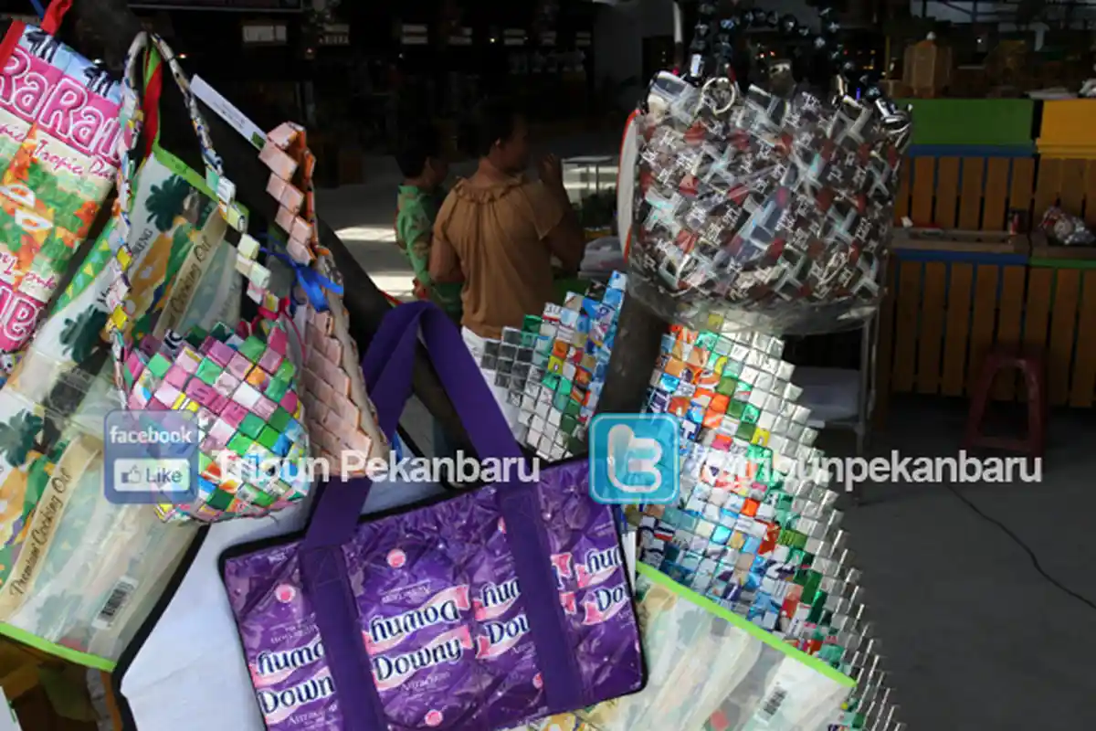 Sofia Seven Ajak Warga di Dumai Timur Olah Sampah Jadi Rupiah