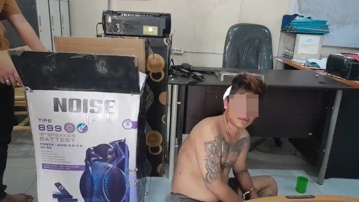Viral Maling Diikat di Tiang Listrik tanpa Pakaian, si Kawan Malah Kabur