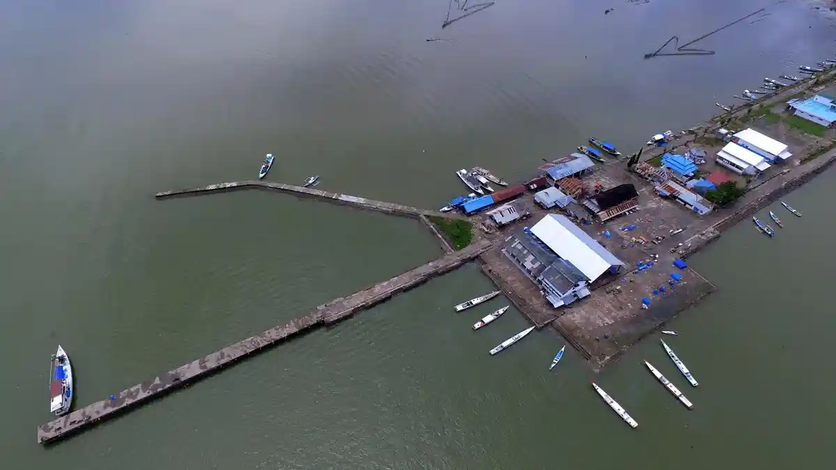 FOTO DRONE: Dermaga Tempat Pelelangan Ikan di Palopo - tribun-timur_20161024_192033.jpg