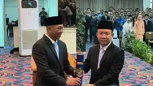 Marindo-Kurniawan-dilantik-sebagai-Sekprov-Lampung-2.jpg