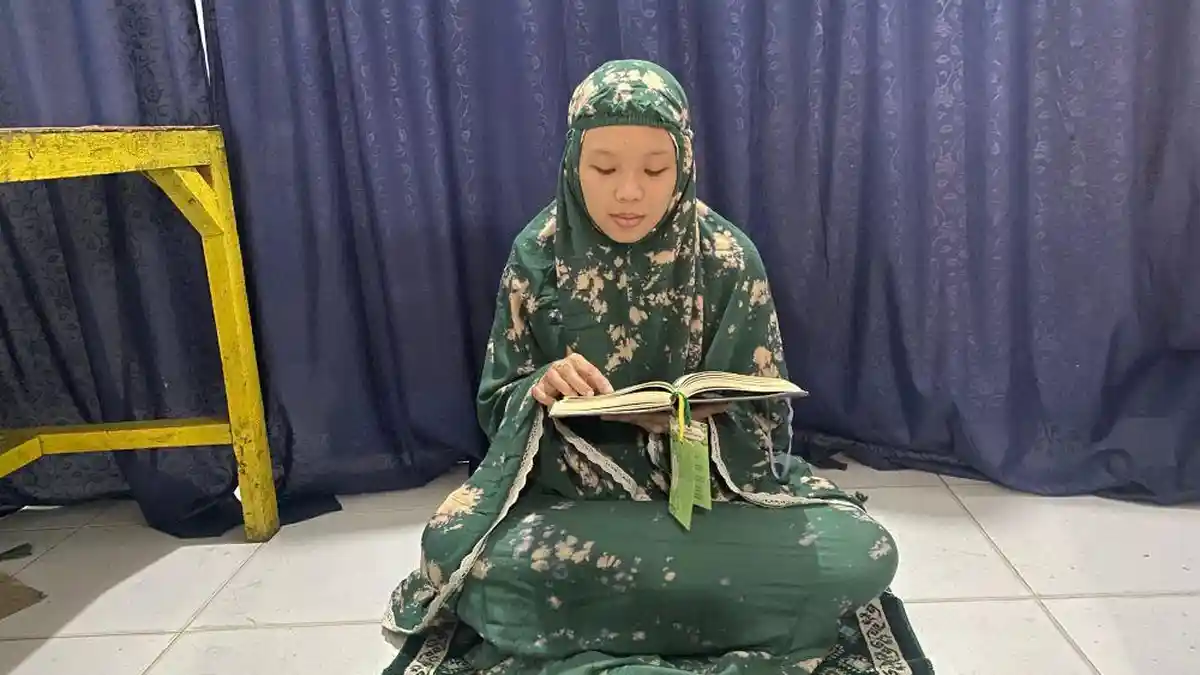 Kaum Milenial di Lampung Isi Ramadan dengan Baca Alquran dan Berbagi