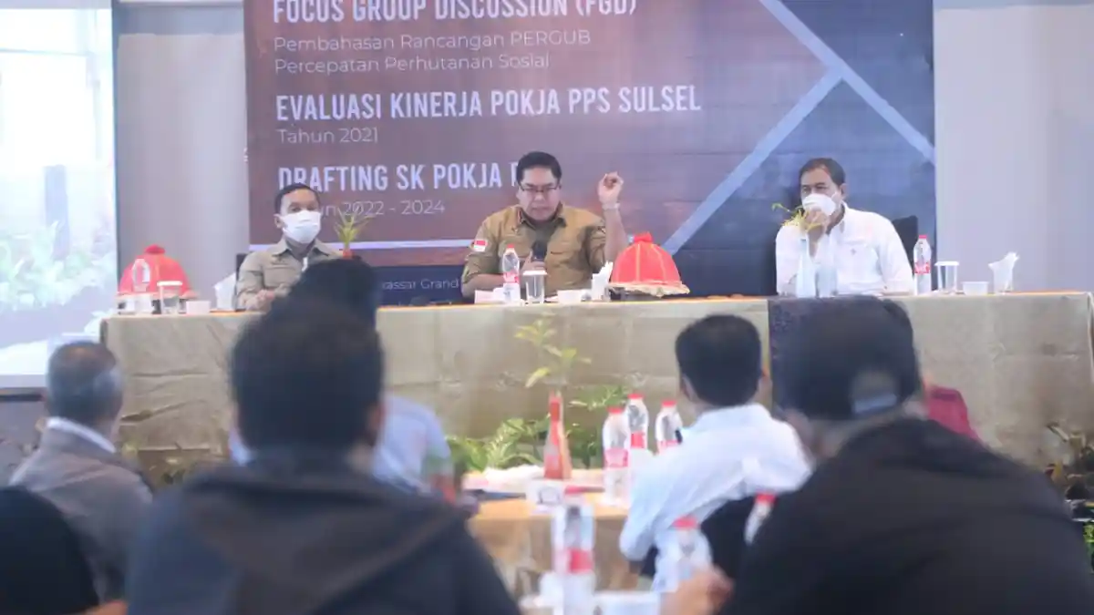 Abdul Hayat Tekankan 13 Poin Penting dalam Rapat Evaluasi Kinerja Pokja PPS Tahun 2021