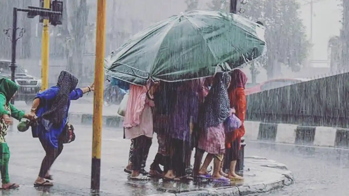 Jaga Kesehatan! Musim Hujan Sebentar Lagi Datang, Ini Cara Jaga Tubuh Agar Terhindar dari Penyakit