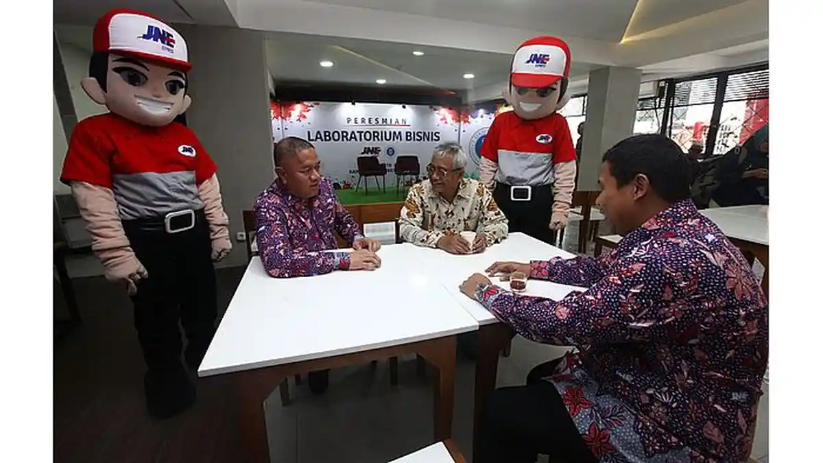 Bangun Business Lab, JNE dan SBM ITB Berkomitmen Cetak Entrepreneur Masa Depan