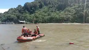 Tim-SAR-melakukan-pencarian-terhadap-nelayan123.jpg