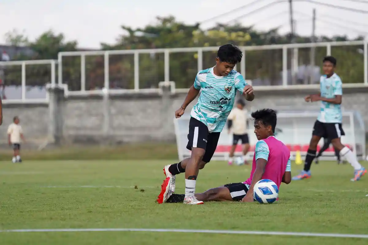 Seminggu TC di Bali, Timnas U-17 Indonesia Bersiap Hadapi India, Coach Nova Panggil Matthew Baker